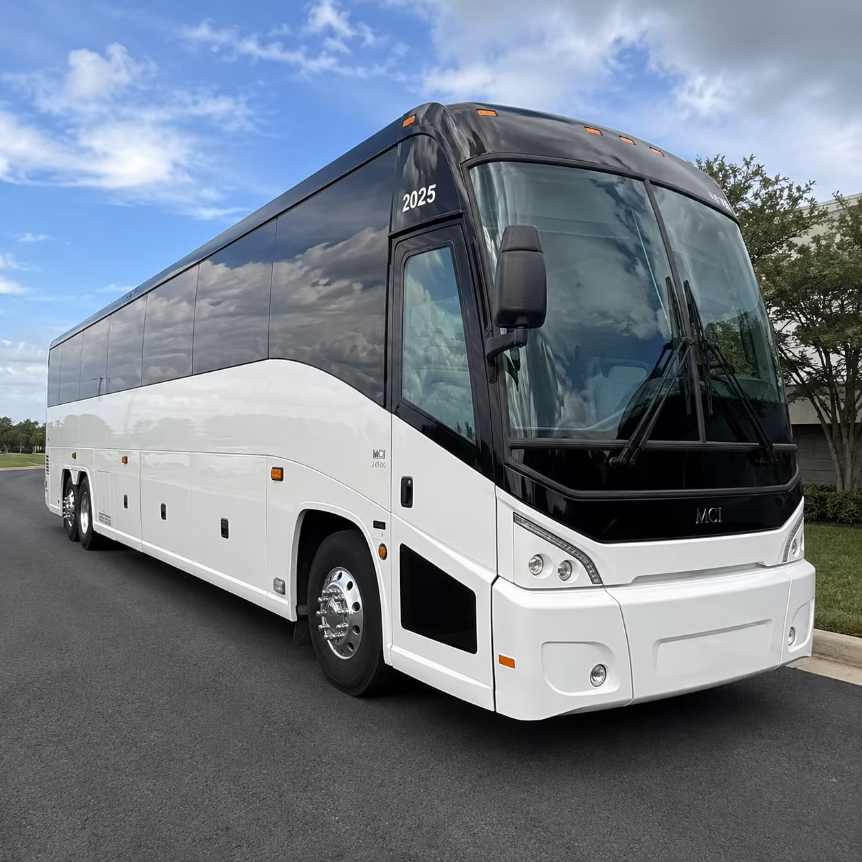 employee shuttle buses for woodbridge warehouse and distribution centers
